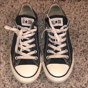 Black shirt top converse